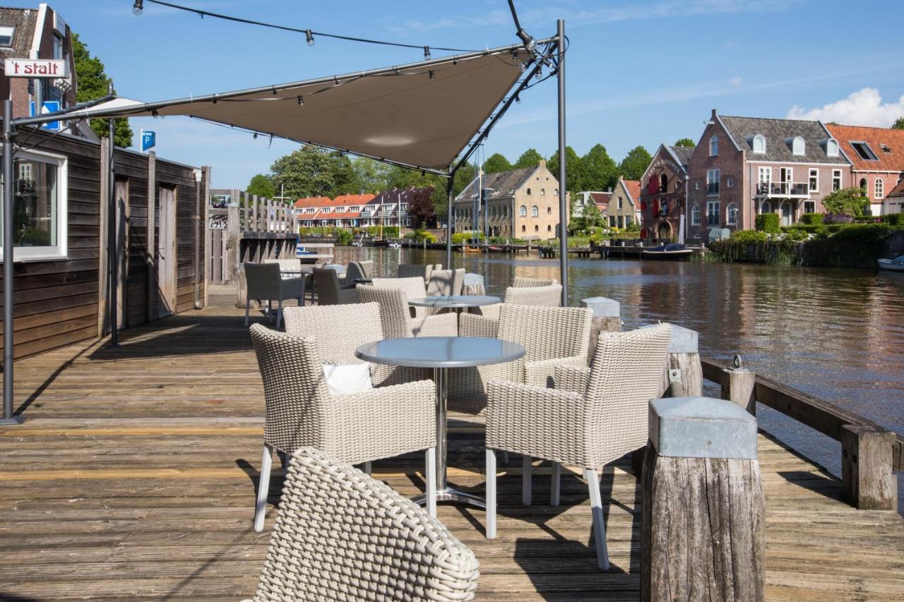 Hotel Cafe Restaurant De Posthoorn Доккум Экстерьер фото